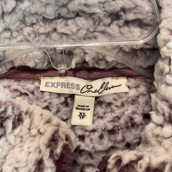 Warm Sweater - Picture 3 of 3